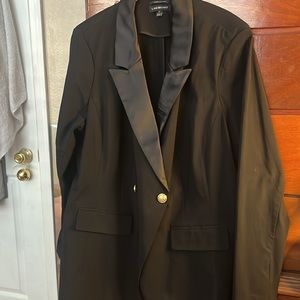 Black Lane Bryant blazer with satin lapels. Size; 22.